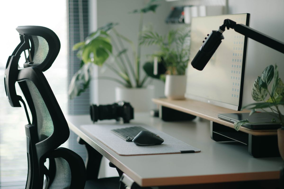 Ergonomski uređeno radno mjesto s računarom